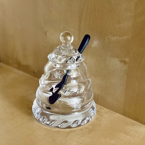 William Yeoward Other - William Yeoward Crystal Buzzy Honey Jar